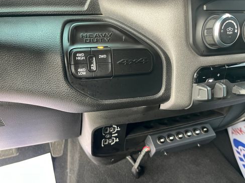Used 2022 RAM 2500 Tradesman image 30
