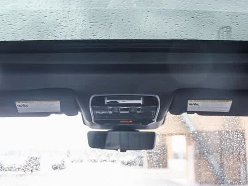 New 2025 Land Rover Range Rover SE image 13