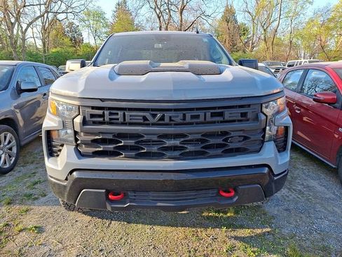 Used 2024 Chevrolet Silverado 1500 Custom Trail Boss w/ LPO, Dark Essentials Package image 2
