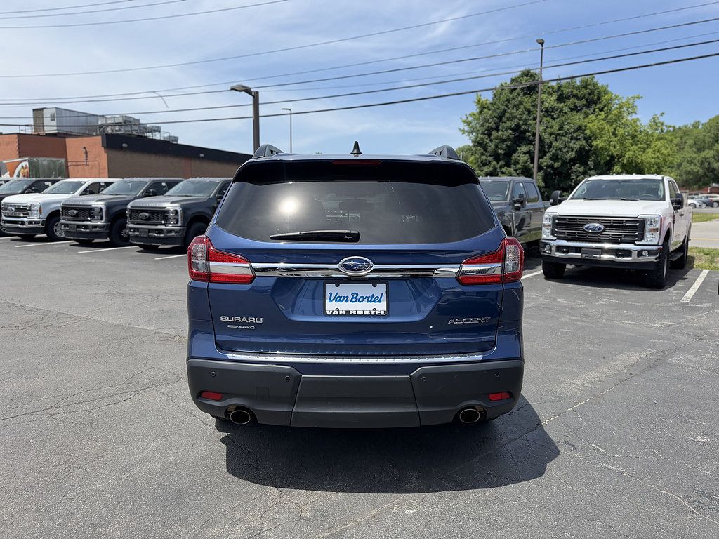 Used 2022 Subaru Ascent Premium w/ Convenience Package AWD/4WD image 5