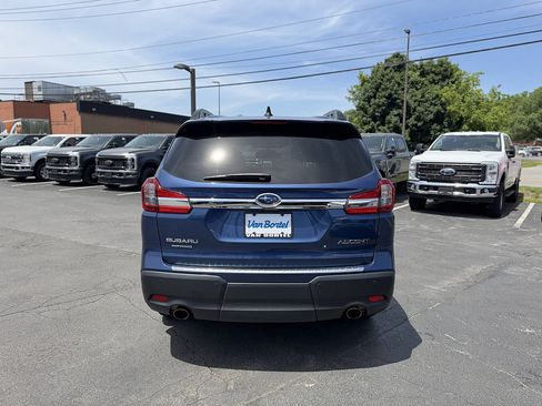 Used 2022 Subaru Ascent Premium w/ Convenience Package AWD/4WD image 5