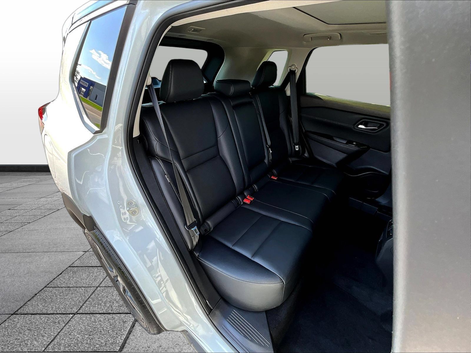 Certified 2023 Nissan Rogue SL AWD/4WD image 28
