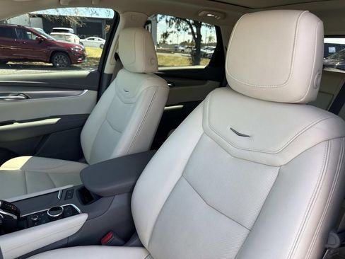 Certified 2023 Cadillac XT5 Premium Luxury w/ Technology Package image 21