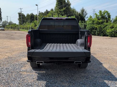 Used 2024 GMC Sierra 1500 Denali Ultimate AWD/4WD image 4