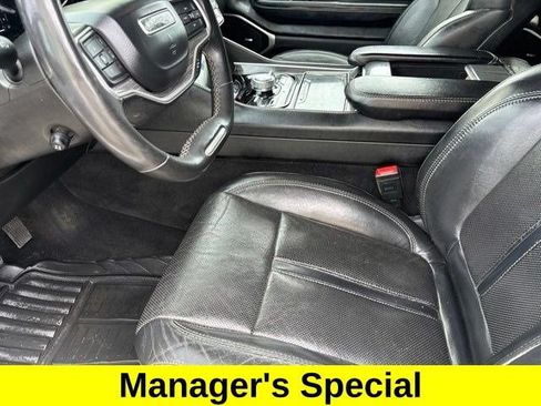 Used 2022 Jeep Wagoneer Series III w/ Premium Group I AWD/4WD image 11