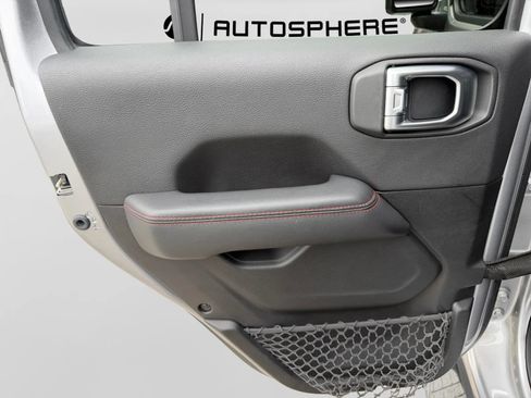 Used 2020 Jeep Wrangler Unlimited Rubicon AWD/4WD image 26