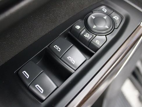 Used 2022 GMC Sierra 3500 SLT image 20