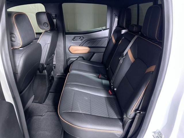Used 2024 GMC Canyon AT4 w/ AT4 Premium Package AWD/4WD image 26