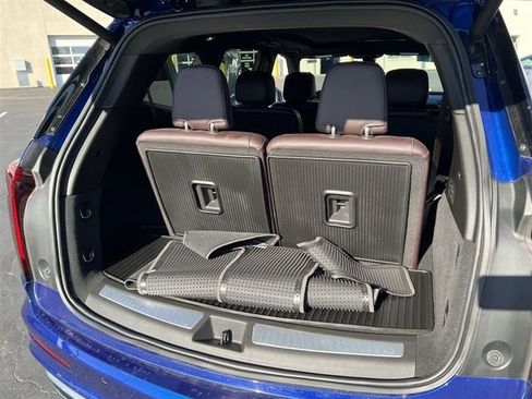 Certified 2024 Cadillac XT6 Premium Luxury w/ LPO, Floor Liner Package AWD/4WD image 20