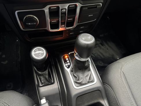 Used 2023 Jeep Wrangler Unlimited image 70