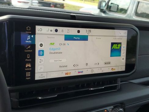 New 2025 Jeep Gladiator Rubicon image 10