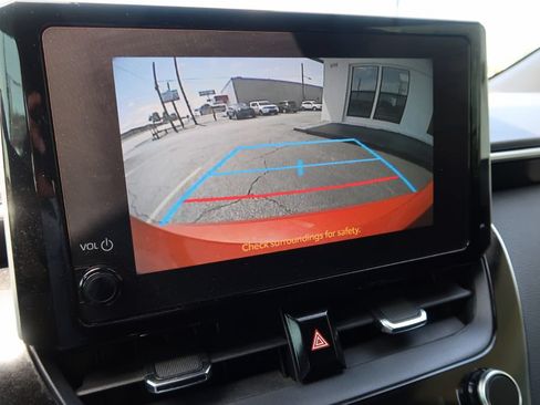 Used 2023 Toyota Corolla SE FWD image 15
