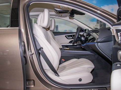 New 2026 Mercedes-Benz E 350 4MATIC Sedan image 21