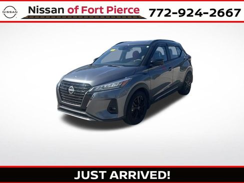Used 2024 Nissan Kicks SR w/ SR Premium Package FWD image 1