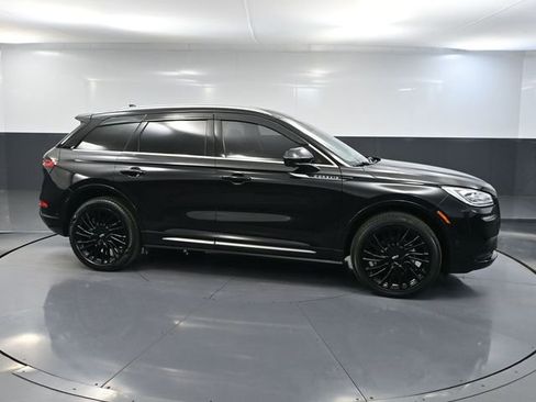 Used 2022 Lincoln Corsair Reserve w/ Equipment Group 201A image 3