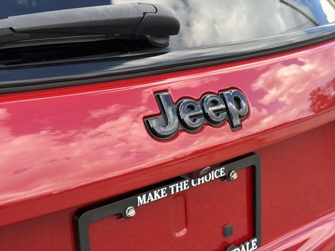 Used 2020 Jeep Compass Latitude AWD/4WD image 13