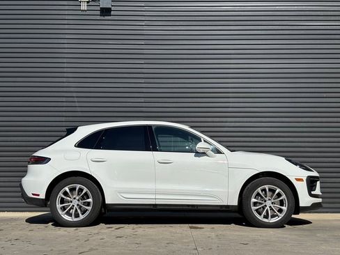 Certified 2025 Porsche Macan image 8
