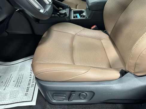 Used 2026 Toyota 4Runner Limited AWD/4WD image 13