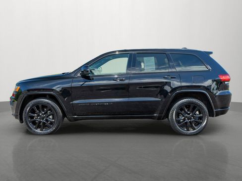 Used 2022 Jeep Grand Cherokee Laredo X AWD/4WD image 4