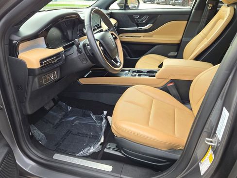 Used 2022 Lincoln Corsair Reserve w/ Equipment Group 201A image 26