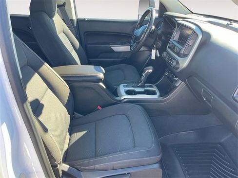 Used 2022 Chevrolet Colorado LT w/ LT Convenience Package image 13