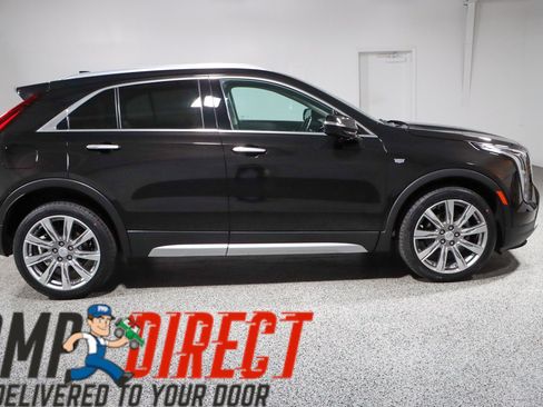 Used 2023 Cadillac XT4 Premium Luxury w/ Cold Weather Package FWD image 6