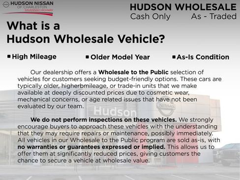 Used 2017 Nissan Pathfinder Platinum FWD image 3