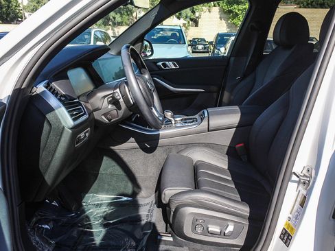 Used 2021 BMW X5 xDrive40i w/ Convenience Package image 17