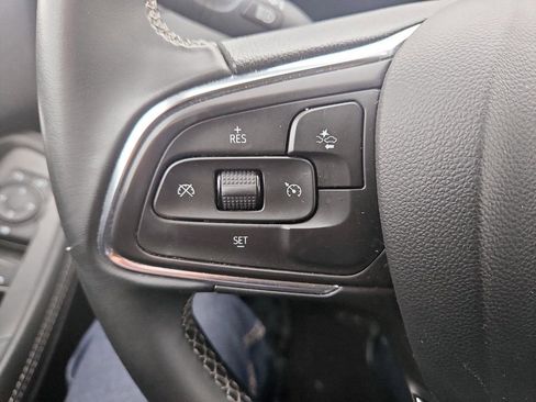 Used 2025 Buick Encore GX Preferred image 18