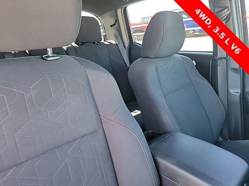 Used 2020 Toyota Tacoma TRD Sport image 40