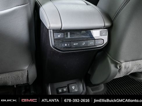 Used 2021 Toyota Highlander Platinum image 18