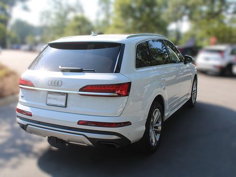 Used 2025 Audi Q7 3.0T Premium AWD/4WD image 13