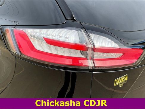 Used 2023 Ford Edge SE w/ Black Appearance Package image 22