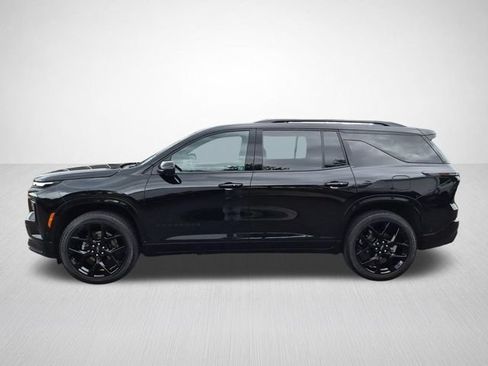 Used 2024 Chevrolet Traverse RS w/ LPO, Floor Liner Package AWD/4WD image 7