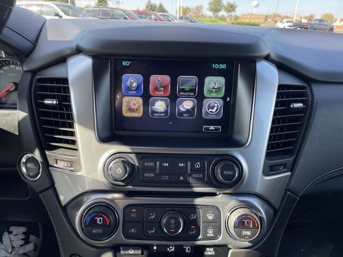 Used 2020 Chevrolet Tahoe LT w/ Luxury Package image 16