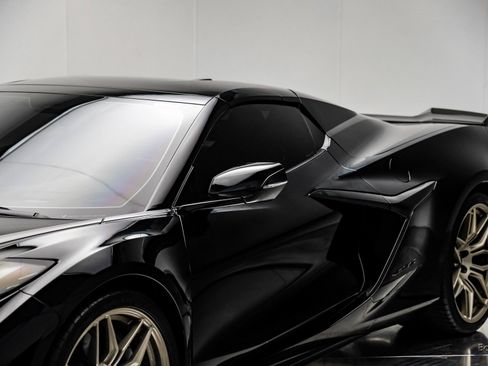 Used 2023 Chevrolet Corvette Z06 image 32