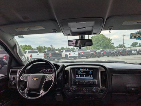 Used 2018 Chevrolet Silverado 1500 LT w/ Texas Edition AWD/4WD image 12