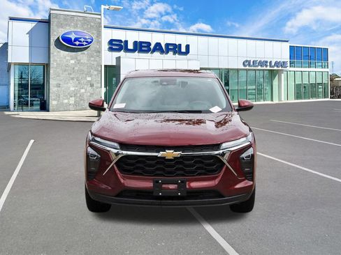 Used 2024 Chevrolet Trax LS w/ LS Convenience Package FWD image 2