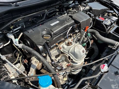 Used 2017 Honda Accord Sport Special Edition image 14