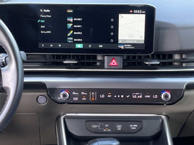 Used 2025 Kia Carnival FWD image 15