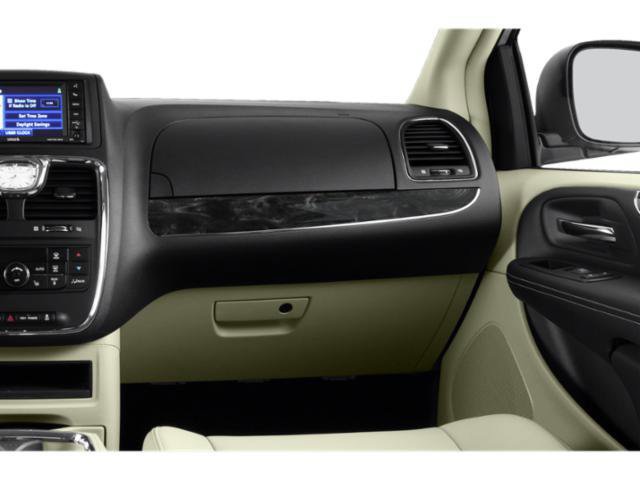 Used 2015 Chrysler Town & Country Touring-L w/ Driver Convenience Group FWD image 18