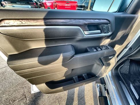 New 2026 GMC Sierra 1500 SLT image 24