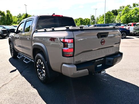 Certified 2024 Nissan Frontier PRO-4X w/ Technology Package AWD/4WD image 8