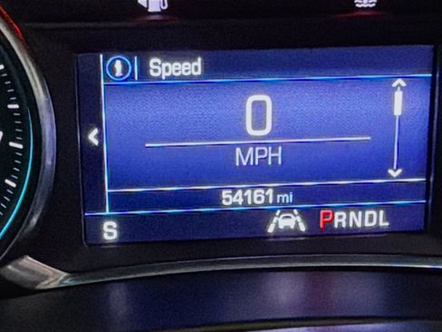 Used 2020 Chevrolet Equinox LT w/ Sport Edition FWD image 8