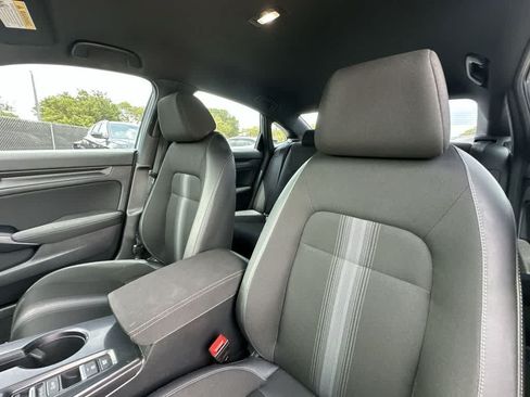 Used 2023 Honda Civic Sport image 14