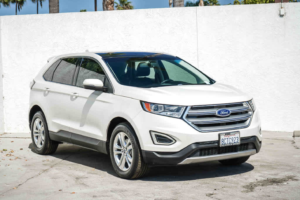 Used 2015 Ford Edge SEL w/ Equipment Group 201A FWD image 3