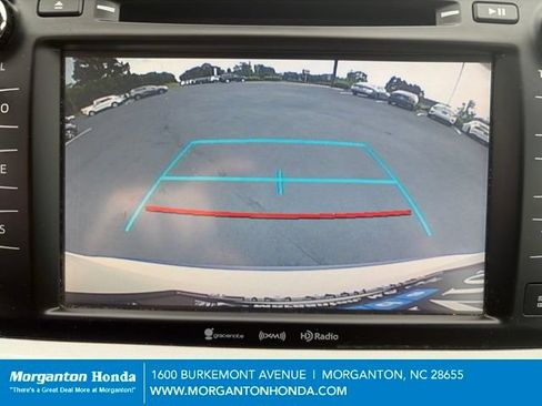 Used 2018 Toyota Highlander XLE FWD image 25