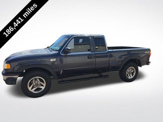 Used 2002 MAZDA B-Series Pickup 4x4 Cab Plus B4000 video 2