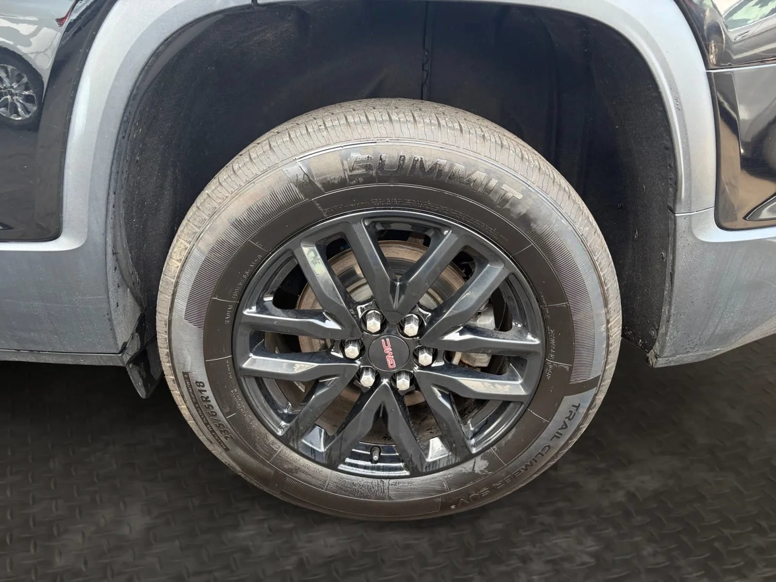 Used 2019 GMC Acadia SLT AWD/4WD image 43