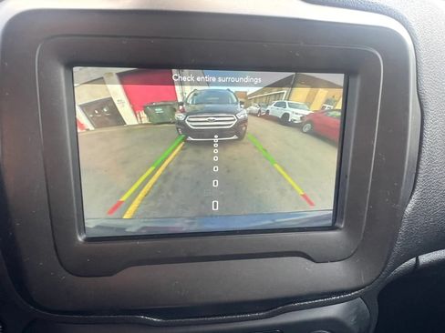 Used 2020 Jeep Renegade Limited AWD/4WD image 20